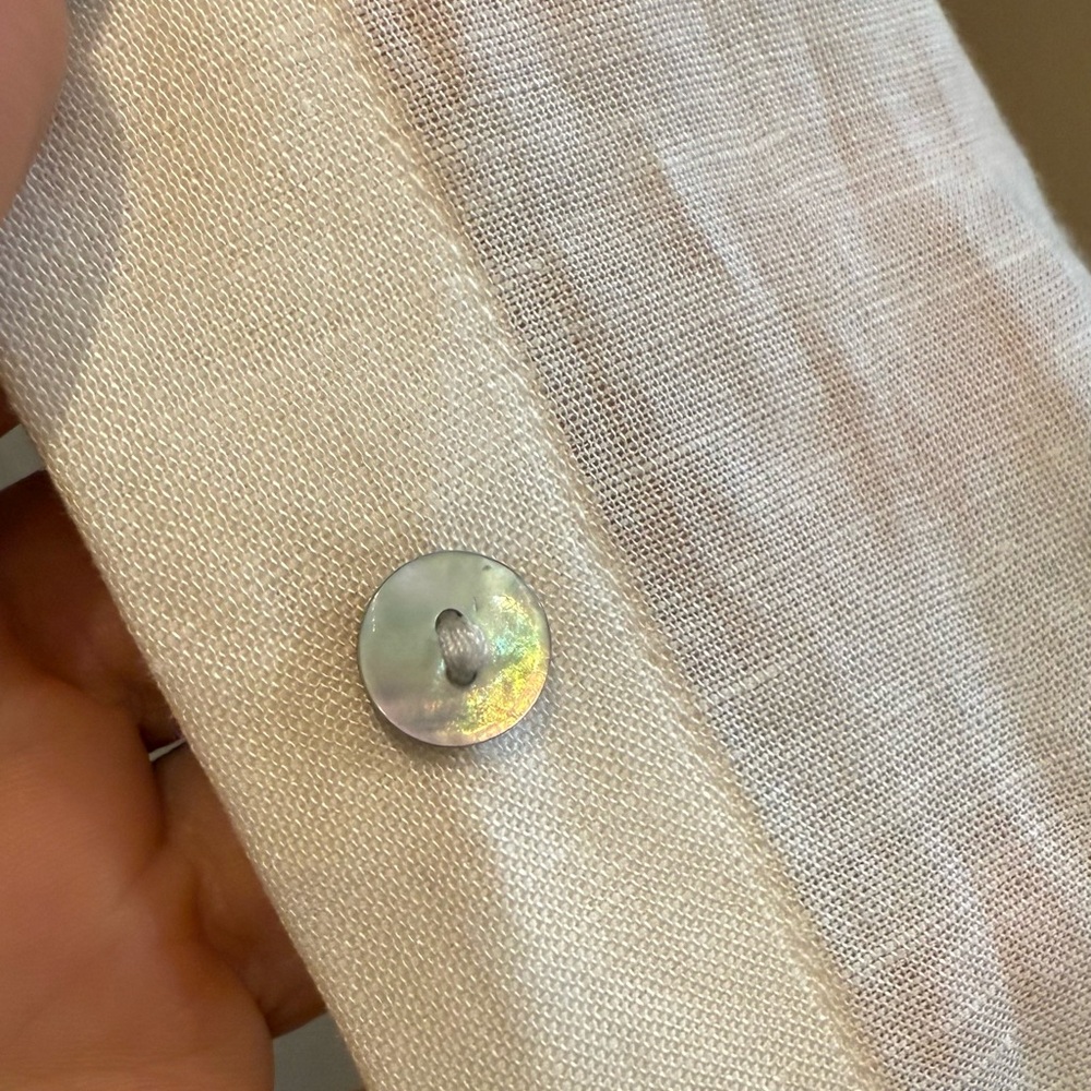 L'AGENCE Cream Button-Down Shirt - Picture 4 of 4